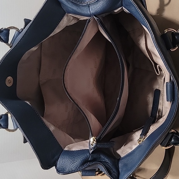 Michael Kors, Navy Blue Hamilton Satchel, EUC. - Picture 6 of 15